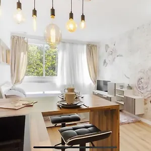 appartement-hypercentre.midi-pyreneeshotels.com/